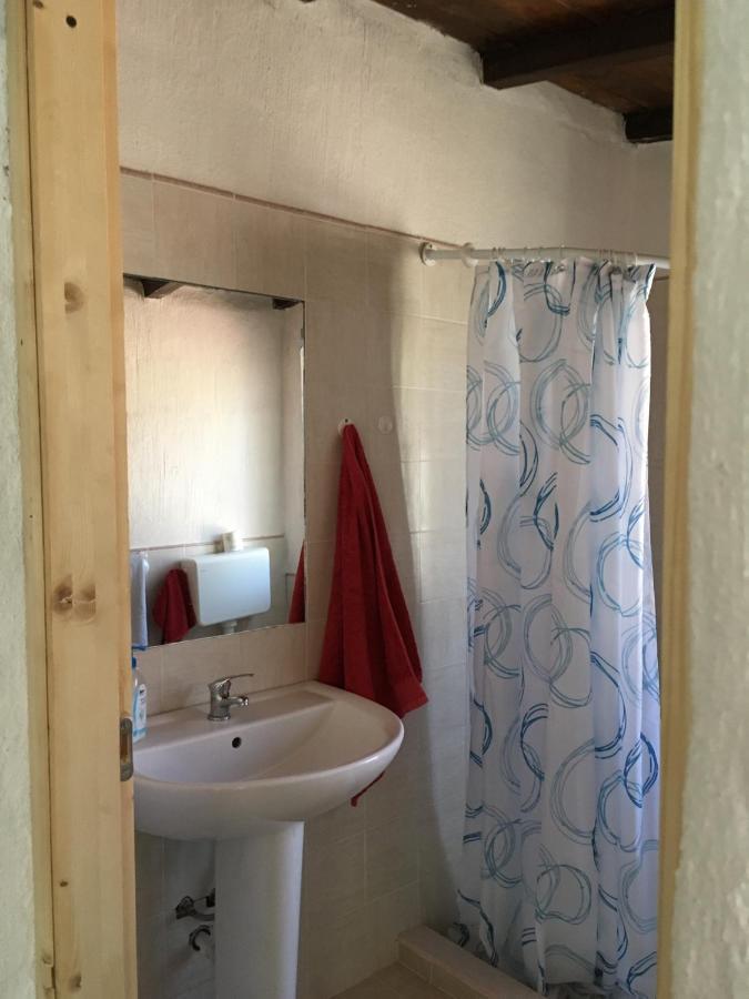 Casa vacanza Tertenìa Esterno foto